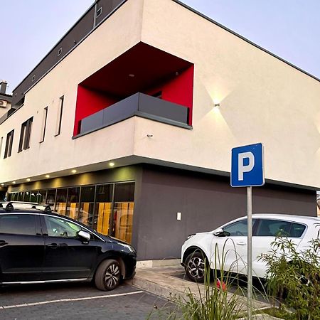 Swiss Plus Hotel Bihac Exterior photo
