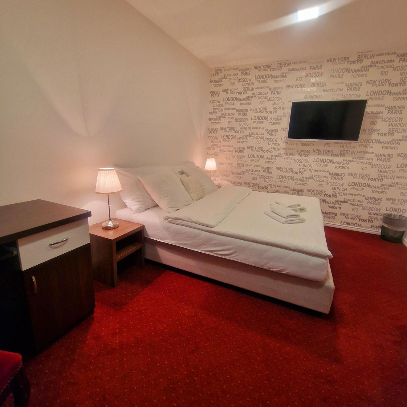 Swiss Plus Hotel Bihac Exterior photo